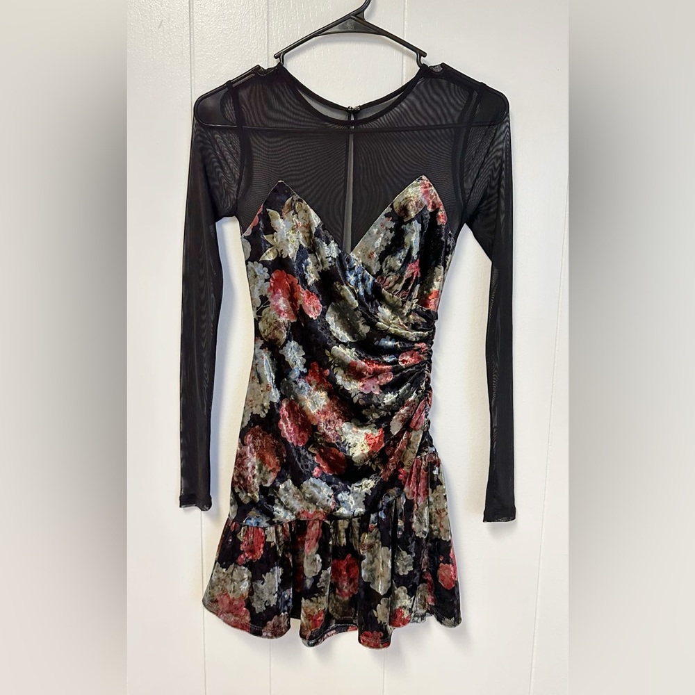 New BCBGeneration Velvet Dress size 0